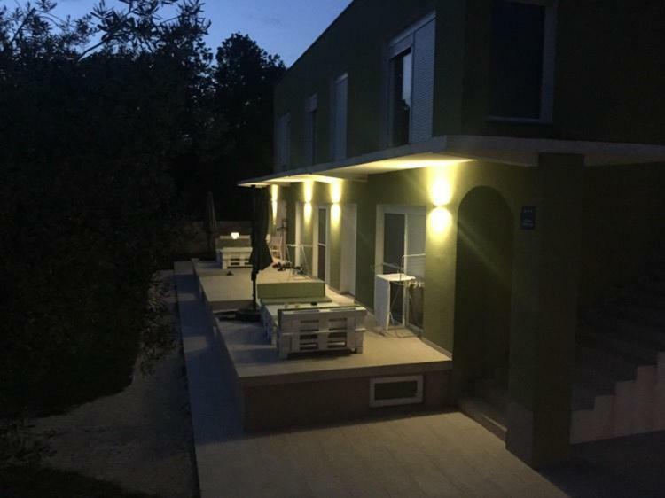 Apartments Nogic Peroj Exteriér fotografie