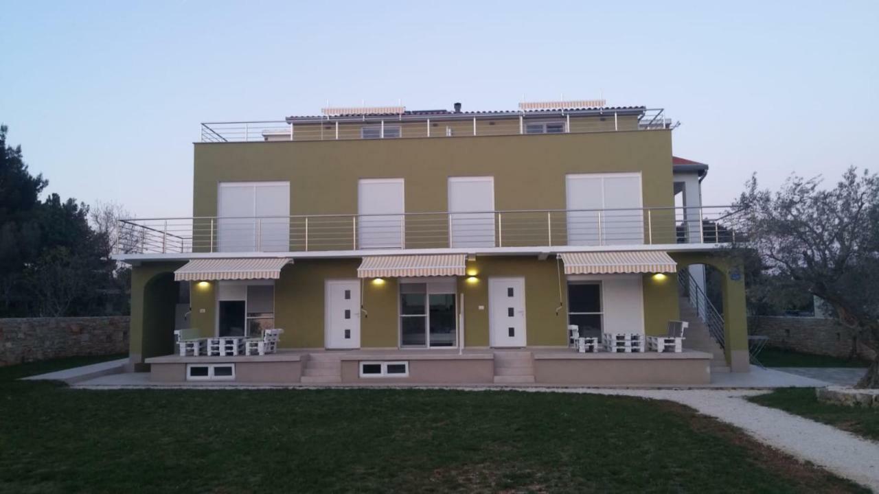 Apartments Nogic Peroj Exteriér fotografie